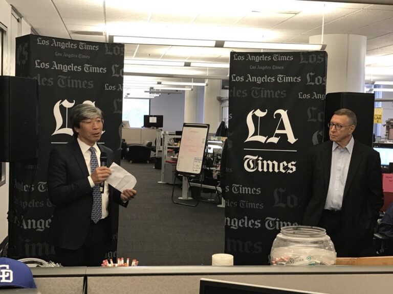 How the Los Angeles Times could beat the New York Times in Washington: By covering politics with a View From California instead of Nowhere