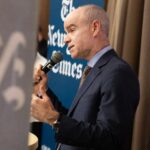 (New York Times photo of Joe Kahn)